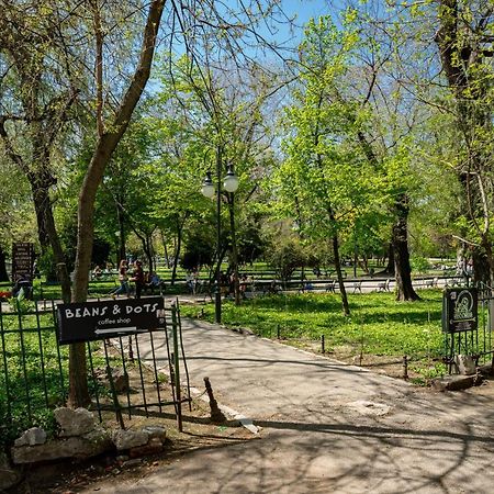 Qult - The Renaissance Affair Apartment Букурещ Екстериор снимка