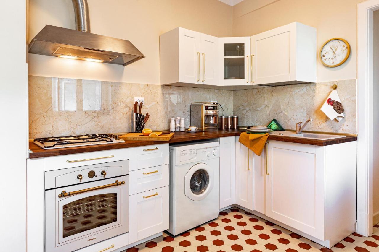 Qult - The Renaissance Affair Apartment Букурещ Екстериор снимка