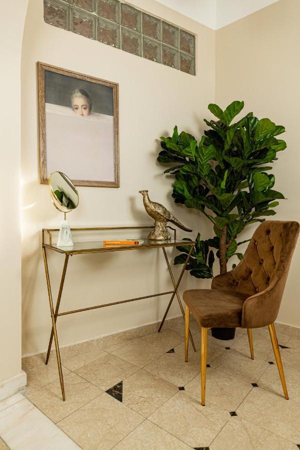 Qult - The Renaissance Affair Apartment Букурещ Екстериор снимка